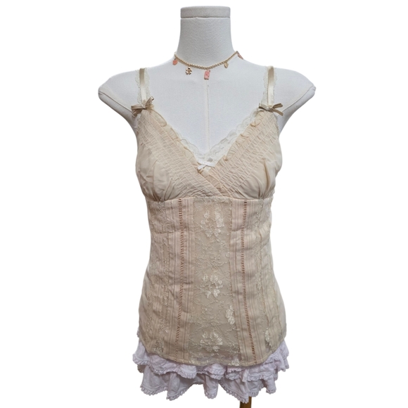 Bebe Vintage Silk Lined Lace Babydoll Top - Picture 2 of 7